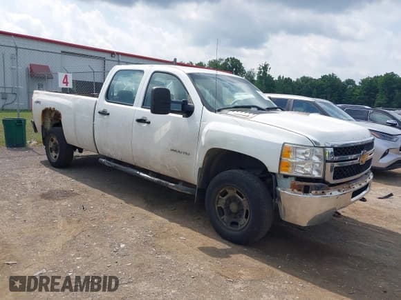 ✅ 2014 Chevrolet Silverado 2500HD Work Truck • VIN: 1GC1KVCG3EF179806 • Lot: 42708415. Listed on IAAI with 249,255 mi. Free auction sales archive from the USA and detailed vehicle history report at DreamBid. Image 1.