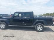 ✅ 2022 Jeep Gladiator Willys Sport • VIN: 1C6HJTAG7NL161701 • Lot: 42097144. Wystawiony na IAAI z przebiegiem 32 989 mil. Bezpłatny archiwum sprzedaży aukcyjnych z USA i szczegółowy raport historii pojazdu na DreamBid. Zdjęcie 15.