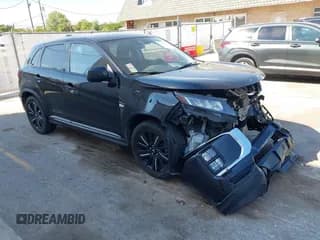 ✅ 2022 Mitsubishi Outlander ES • VIN: JA4ARUAU4NU016473 • Lot: 43335632. Wystawiony na IAAI z przebiegiem 57 868 mil. Bezpłatny archiwum sprzedaży aukcyjnych z USA i szczegółowy raport historii pojazdu na DreamBid. Zdjęcie 1.