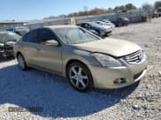 ✅ 2010 Nissan Altima SL • VIN: 1N4AL2AP2AC150832 • Лот: 92882415. Опубликован ранее на Copart с пробегом 199 096 миль. Бесплатный доступ к архиву аукционных продаж из США и подробный отчёт об истории автомобиля на DreamBid. Изображение 4.