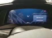 ✅ 2024 Chevrolet Corvette 2LT • VIN: 1G1YB2D4XR5122833 • Lot: 88783495. Wystawiony na Copart z przebiegiem 3 875 mil. Bezpłatny archiwum sprzedaży aukcyjnych z USA i szczegółowy raport historii pojazdu na DreamBid. Zdjęcie 5.