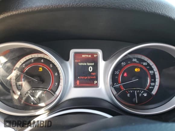 ✅ 2016 Dodge Journey SE • VIN: 3C4PDCAB8GT233612 • Lot: 90129295. Wystawiony na Copart z przebiegiem 93 774 mil. Bezpłatny archiwum sprzedaży aukcyjnych z USA i szczegółowy raport historii pojazdu na DreamBid. Zdjęcie 9.