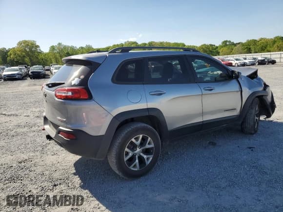 ✅ 2016 Jeep Cherokee Trailhawk • VIN: 1C4PJMBB5GW188426 • Lot: 52907445. Listed on Copart with 115,225 mi. Free auction sales archive from the USA and detailed vehicle history report at DreamBid. Image 3.