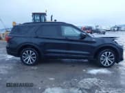 ✅ 2025 Ford Explorer ST-Line • VIN: 1FMUK8KH3SGB60361 • Lot: 43863977. Wystawiony na IAAI z przebiegiem 16 532 mil. Bezpłatny archiwum sprzedaży aukcyjnych z USA i szczegółowy raport historii pojazdu na DreamBid. Zdjęcie 14.