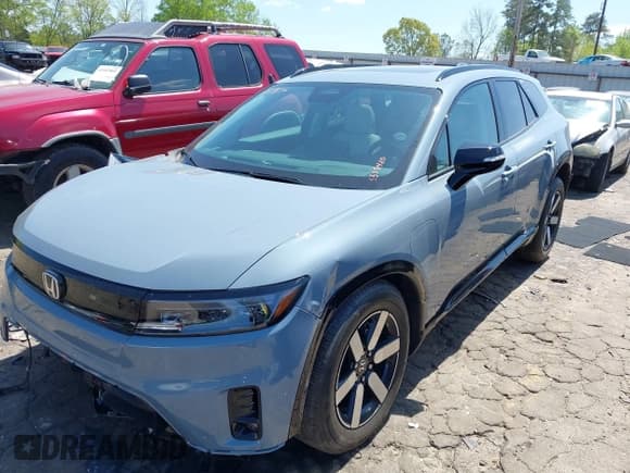 ✅ 2024 Honda Prologue Touring • VIN: 3GPKHXRJ5RS539420 • Lot: 41974848. Listed on IAAI with 2,176 mi. Free auction sales archive from the USA and detailed vehicle history report at DreamBid. Image 2.