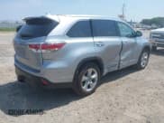 ✅ 2016 Toyota Highlander Limited • VIN: 5TDDKRFH9GS267402 • Lot: 42849748. Listed on IAAI with 52,156 mi. Free auction sales archive from the USA and detailed vehicle history report at DreamBid. Image 4.