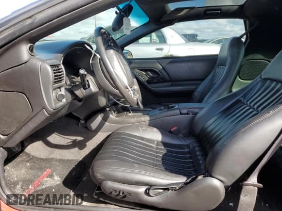 ✅ 2002 Chevrolet Camaro Z28 • VIN: 2G1FP22G722163606 • Lot: 57531855. Wystawiony na Copart z przebiegiem Nie podano. Bezpłatny archiwum sprzedaży aukcyjnych z USA i szczegółowy raport historii pojazdu na DreamBid. Zdjęcie 7.