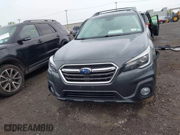 ✅ 2018 Subaru Outback Limited • VIN: 4S4BSANCXJ3367396 • Lot: 42312755. Listed on IAAI with 98,541 mi. Free auction sales archive from the USA and detailed vehicle history report at DreamBid. Image 11.
