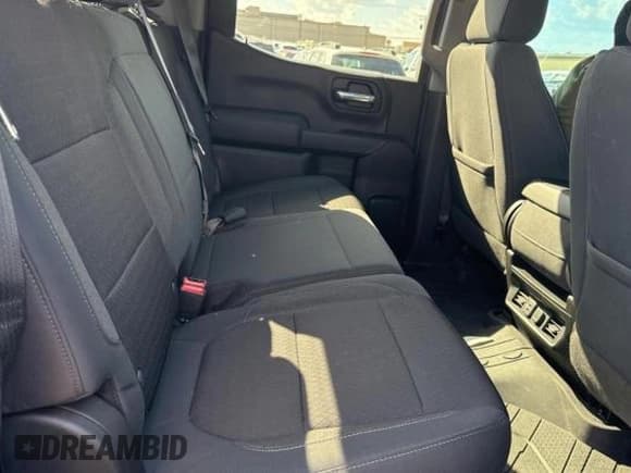 ✅ 2019 Chevrolet Silverado 1500 LT • VIN: 3GCUYDED2KG142491 • Lot: 77816244. Wystawiony na Copart z przebiegiem 83 030 mil. Bezpłatny archiwum sprzedaży aukcyjnych z USA i szczegółowy raport historii pojazdu na DreamBid. Zdjęcie 6.