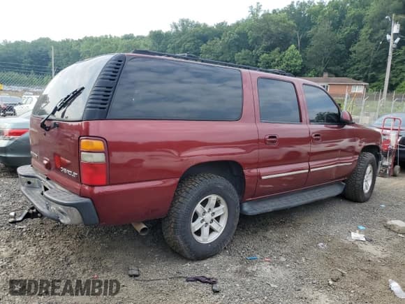 ✅ 2003 Chevrolet Suburban LT • VIN: 1GNEC16Z13J245808 • Лот: 60790505. Опубликован ранее на Copart с пробегом 306 277 миль. Бесплатный доступ к архиву аукционных продаж из США и подробный отчёт об истории автомобиля на DreamBid. Изображение 3.