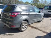 ✅ 2017 Ford Escape SE • VIN: 1FMCU0GD1HUE07982 • Lot: 43512368. Wystawiony na IAAI z przebiegiem 117 330 mil. Bezpłatny archiwum sprzedaży aukcyjnych z USA i szczegółowy raport historii pojazdu na DreamBid. Zdjęcie 4.