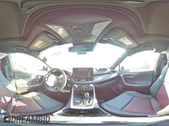 ✅ 2024 Toyota RAV4 XSE • VIN: JTMEB3FV3RD209761 • Лот: 69856475. Опубликован ранее на Copart с пробегом 9 075 миль. Бесплатный доступ к архиву аукционных продаж из США и подробный отчёт об истории автомобиля на DreamBid. Изображение 16.