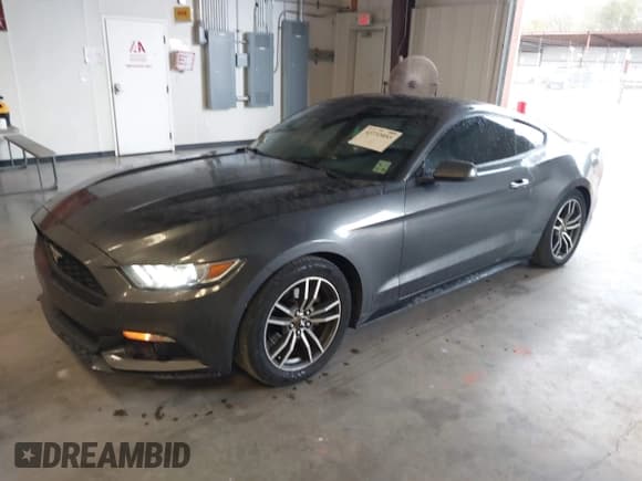 ✅ 2017 Ford Mustang EcoBoost Premium • VIN: 1FA6P8TH0H5310434 • Lot: 43733053. Wystawiony na IAAI z przebiegiem 144 706 mil. Bezpłatny archiwum sprzedaży aukcyjnych z USA i szczegółowy raport historii pojazdu na DreamBid. Zdjęcie 18.