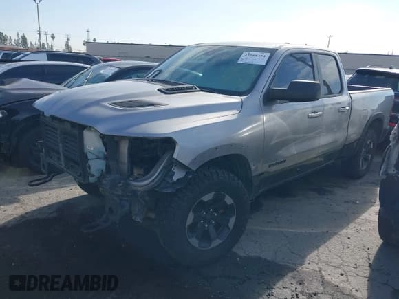 ✅ 2019 Ram 1500 Sport • VIN: 1C6SRFET3KN826343 • Lot: 43588354. Wystawiony na IAAI z przebiegiem 122 407 mil. Bezpłatny archiwum sprzedaży aukcyjnych z USA i szczegółowy raport historii pojazdu na DreamBid. Zdjęcie 2.