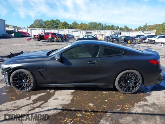 ✅ 2020 BMW M8 Competition • VIN: WBSAE0C0XLCD94929 • Lot: 43426326. Wystawiony na IAAI z przebiegiem 37 039 mil. Bezpłatny archiwum sprzedaży aukcyjnych z USA i szczegółowy raport historii pojazdu na DreamBid. Zdjęcie 15.