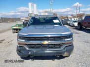 ✅ 2018 Chevrolet Silverado 1500 Work Truck • VIN: 3GCUKNEC0JG640413 • Lot: 43582205. Wystawiony na IAAI z przebiegiem 65 365 mil. Bezpłatny archiwum sprzedaży aukcyjnych z USA i szczegółowy raport historii pojazdu na DreamBid. Zdjęcie 12.