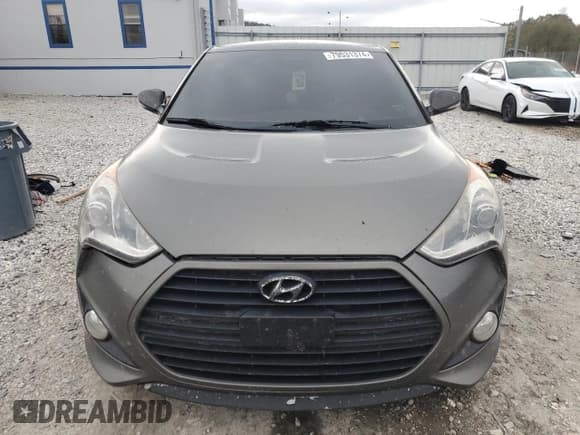 ✅ 2013 Hyundai Veloster Turbo • VIN: KMHTC6AE8DU120236 • Lot: 79531374. Wystawiony na Copart z przebiegiem Nie podano. Bezpłatny archiwum sprzedaży aukcyjnych z USA i szczegółowy raport historii pojazdu na DreamBid. Zdjęcie 5.