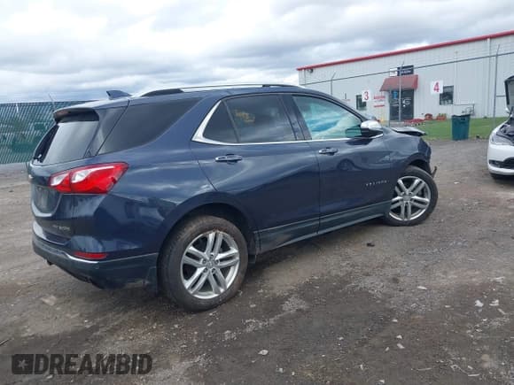 ✅ 2018 Chevrolet Equinox Premier • VIN: 3GNAXWEX8JS622470 • Lot: 43515112. Wystawiony na IAAI z przebiegiem 74 911 mil. Bezpłatny archiwum sprzedaży aukcyjnych z USA i szczegółowy raport historii pojazdu na DreamBid. Zdjęcie 4.