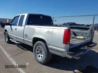✅ 1995 Chevrolet Silverado 1500 • VIN: 2GCEK19K6S1282808 • Lot: 43372112. Wystawiony na IAAI z przebiegiem 270 619 mil. Bezpłatny archiwum sprzedaży aukcyjnych z USA i szczegółowy raport historii pojazdu na DreamBid. Zdjęcie 3.