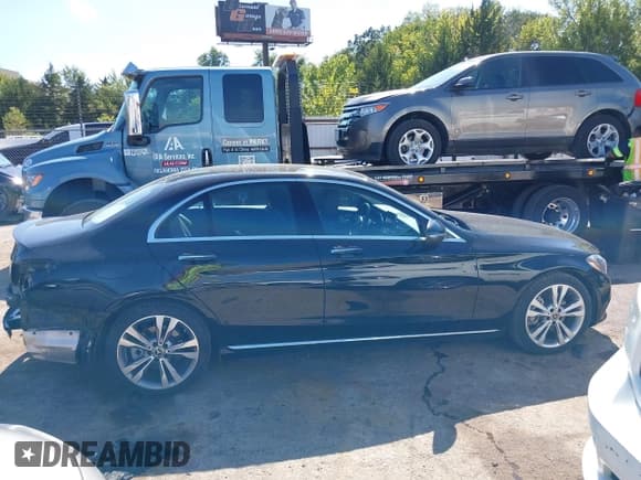 ✅ 2017 Mercedes-Benz C 300 • VIN: 55SWF4JB8HU218327 • Lot: 43277723. Listed on IAAI with 111,857 mi. Free auction sales archive from the USA and detailed vehicle history report at DreamBid. Image 14.