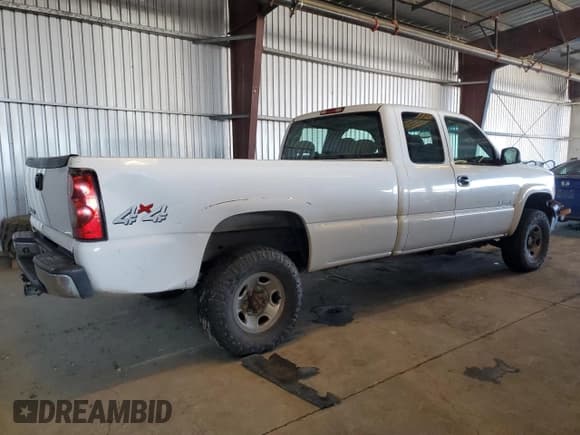✅ 2006 Chevrolet Silverado 2500HD LT1 • VIN: 1GCHK29U66E169918 • Lot: 84636655. Wystawiony na Copart z przebiegiem 231 216 mil. Bezpłatny archiwum sprzedaży aukcyjnych z USA i szczegółowy raport historii pojazdu na DreamBid. Zdjęcie 3.