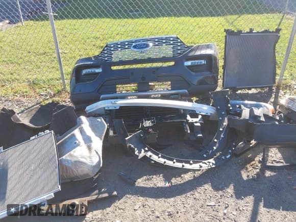 ✅ 2020 Ford Explorer Platinum • VIN: 1FM5K8HC9LGA36290 • Lot: 43450211. Wystawiony na IAAI z przebiegiem 60 761 mil. Bezpłatny archiwum sprzedaży aukcyjnych z USA i szczegółowy raport historii pojazdu na DreamBid. Zdjęcie 12.