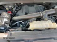 ✅ 2018 Ford Expedition XLT • VIN: 1FMJU1HT4JEA30325 • Lot: 93449015. Wystawiony na Copart z przebiegiem 85 558 mil. Bezpłatny archiwum sprzedaży aukcyjnych z USA i szczegółowy raport historii pojazdu na DreamBid. Zdjęcie 14.