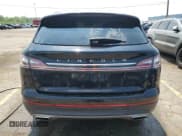 ✅ 2021 Lincoln Nautilus Reserve • VIN: 2LMPJ8K92MBL12248 • Lot: 59889885. Wystawiony na Copart z przebiegiem 59 139 mil. Bezpłatny archiwum sprzedaży aukcyjnych z USA i szczegółowy raport historii pojazdu na DreamBid. Zdjęcie 6.