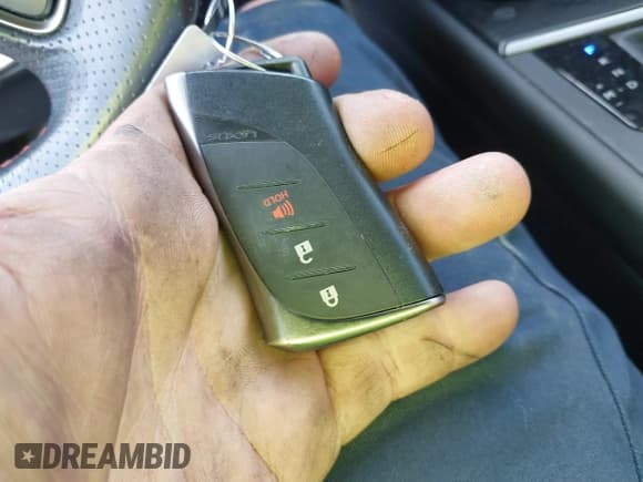 ✅ 2021 Lexus UX 200 F Sport • VIN: JTHE3JBH1M2042126 • Lot: 41128485. Wystawiony na IAAI z przebiegiem 22 033 mil. Bezpłatny archiwum sprzedaży aukcyjnych z USA i szczegółowy raport historii pojazdu na DreamBid. Zdjęcie 11.