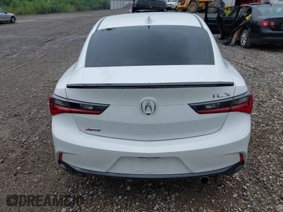 ✅ 2022 Acura ILX Premium • VIN: 19UDE2F89NA002747 • Lot: 42668241. Listed on IAAI with 35,168 mi. Free auction sales archive from the USA and detailed vehicle history report at DreamBid. Image 16.