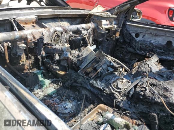 ✅ 2006 Mercedes-Benz R 5.0L • VIN: 4JGCB75E56A032560 • Lot: 65734635. Wystawiony na Copart z przebiegiem Nie podano. Bezpłatny archiwum sprzedaży aukcyjnych z USA i szczegółowy raport historii pojazdu na DreamBid. Zdjęcie 8.