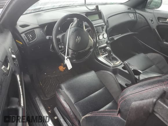 ✅ 2014 Hyundai Genesis Coupe Premium • VIN: KMHHT6KD2EU121301 • Lot: 49536165. Wystawiony na Copart z przebiegiem Nie podano. Bezpłatny archiwum sprzedaży aukcyjnych z USA i szczegółowy raport historii pojazdu na DreamBid. Zdjęcie 8.