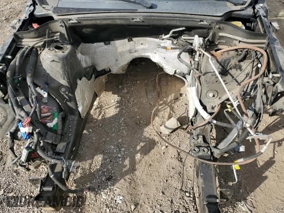 ✅ 2020 Jeep Grand Cherokee Summit • VIN: 1C4RJFJT4LC127675 • Лот: 69256075. Опубликован ранее на Copart с пробегом Не указан. Бесплатный доступ к архиву аукционных продаж из США и подробный отчёт об истории автомобиля на DreamBid. Изображение 12.