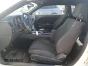 ✅ 2013 Dodge Challenger SXT • VIN: 2C3CDYAG7DH663308 • Lot: 45725915. Wystawiony na Copart z przebiegiem 124 184 mil. Bezpłatny archiwum sprzedaży aukcyjnych z USA i szczegółowy raport historii pojazdu na DreamBid. Zdjęcie 7.