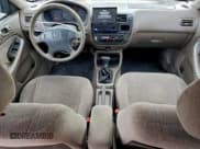 ✅ 1997 Honda Civic LX • VIN: 2HGEJ6677VH540749 • Lot: 93975175. Wystawiony na Copart z przebiegiem 123 309 mil. Bezpłatny archiwum sprzedaży aukcyjnych z USA i szczegółowy raport historii pojazdu na DreamBid. Zdjęcie 8.