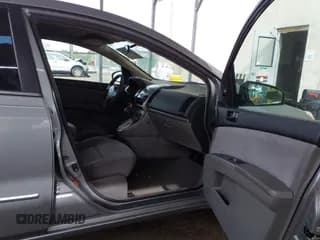 ✅ 2008 Nissan Sentra S • VIN: 3N1AB61E68L667636 • Lot: 43341256. Wystawiony na IAAI z przebiegiem 200 312 mil. Bezpłatny archiwum sprzedaży aukcyjnych z USA i szczegółowy raport historii pojazdu na DreamBid. Zdjęcie 5.