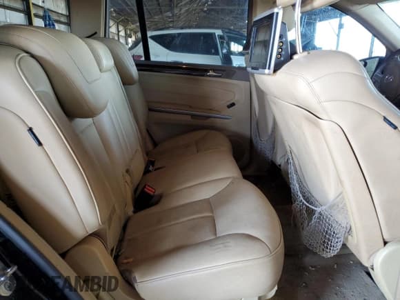 ✅ 2011 Mercedes-Benz GL 450 • VIN: 4JGBF7BE9BA741118 • Lot: 67526464. Wystawiony na Copart z przebiegiem 216 828 mil. Bezpłatny archiwum sprzedaży aukcyjnych z USA i szczegółowy raport historii pojazdu na DreamBid. Zdjęcie 11.