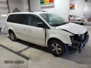 ✅ 2010 Dodge Grand Caravan SXT • VIN: 2D4RN5D11AR211579 • Лот: 90402115. Опубликован ранее на Copart с пробегом 194 474 миль. Бесплатный доступ к архиву аукционных продаж из США и подробный отчёт об истории автомобиля на DreamBid. Изображение 4.