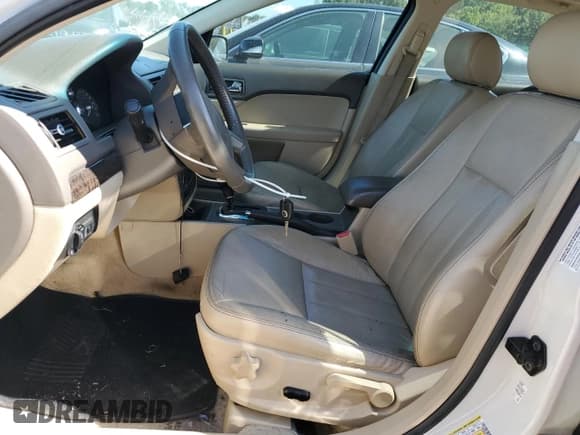 ✅ 2008 Mercury Milan Premier • VIN: 3MEHM08108R615159 • Лот: 68832895. Опубликован ранее на Copart с пробегом 128 068 миль. Бесплатный доступ к архиву аукционных продаж из США и подробный отчёт об истории автомобиля на DreamBid. Изображение 7.