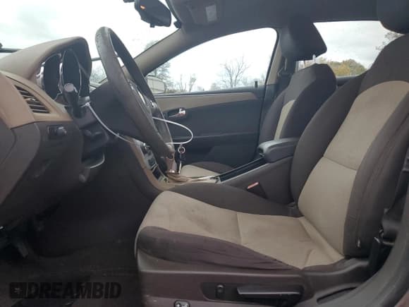 ✅ 2011 Chevrolet Malibu 1LS • VIN: 1G1ZB5E15BF171755 • Lot: 78909654. Listed on Copart with 287,672 mi. Free auction sales archive from the USA and detailed vehicle history report at DreamBid. Image 7.