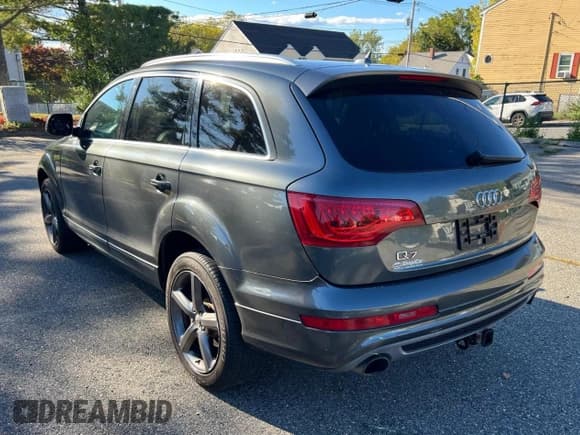 ✅ 2013 Audi Q7 S line Prestige • VIN: WA1DGAFE6DD012331 • Лот: 84062235. Опубликован ранее на Copart с пробегом 112 985 миль. Бесплатный доступ к архиву аукционных продаж из США и подробный отчёт об истории автомобиля на DreamBid. Изображение 3.