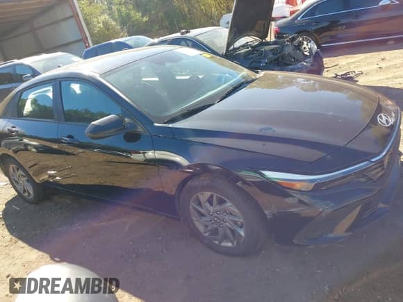 2024 Hyundai Elantra SEL with VIN KMHLM4DGXRU744383, listed as a IAAI auction lot 43606113 with 39,129 mi miles and . Bid and sale history available at DreamBid. Image 13.
