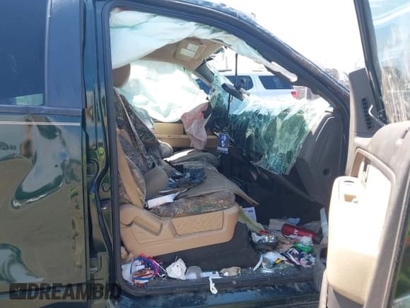 ✅ 2012 Ford F-150 XL • VIN: 1FTFW1EF2CFC38753 • Лот: 43030831. Опубликован ранее на IAAI с пробегом 129 211 миль. Бесплатный доступ к архиву аукционных продаж из США и подробный отчёт об истории автомобиля на DreamBid. Изображение 5.