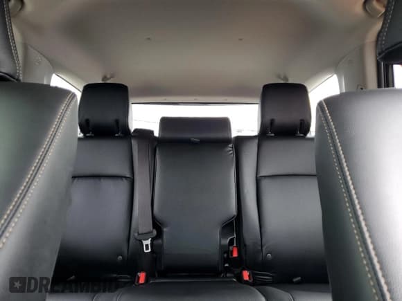 ✅ 2023 Toyota 4Runner 40th Anniversary Edition • VIN: JTEUU5JR5P6190719 • Lot: 45958565. Wystawiony na Copart z przebiegiem 6 054 mil. Bezpłatny archiwum sprzedaży aukcyjnych z USA i szczegółowy raport historii pojazdu na DreamBid. Zdjęcie 10.