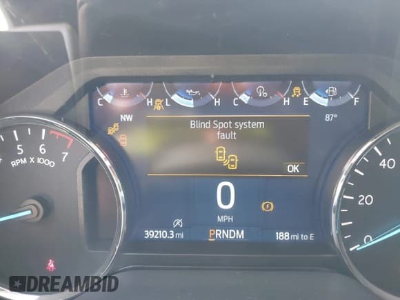 ✅ 2024 Ford Expedition XLT • VIN: 1FMJU1J85REA23692 • Lot: 42543140. Listed on IAAI with 39,210 mi. Free auction sales archive from the USA and detailed vehicle history report at DreamBid. Image 7.