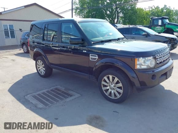 ✅ 2013 Land Rover LR4 HSE • VIN: SALAG2D44DA697884 • Lot: 42620594. Wystawiony na IAAI z przebiegiem 134 174 mil. Bezpłatny archiwum sprzedaży aukcyjnych z USA i szczegółowy raport historii pojazdu na DreamBid. Zdjęcie 1.
