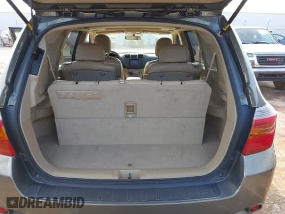 ✅ 2009 Toyota Highlander Sport • VIN: JTEDS43A392094024 • Лот: 43004802. Опубликован ранее на IAAI с пробегом 113 129 миль. Бесплатный доступ к архиву аукционных продаж из США и подробный отчёт об истории автомобиля на DreamBid. Изображение 18.