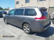 ✅ 2013 Toyota Sienna LE AAS • VIN: 5TDKK3DC0DS399195 • Lot: 42378547. Listed on IAAI with 84,900 mi. Free auction sales archive from the USA and detailed vehicle history report at DreamBid. Image 3.