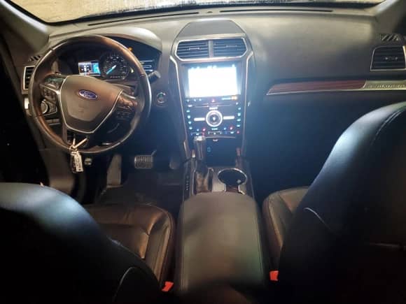 2017 Ford Explorer Limited with VIN 1FM5K8F88HGC58969, listed as a Copart auction lot 49618805 with 68,457 mi miles and Clean title. Bid and sale history available at DreamBid. Image 8.