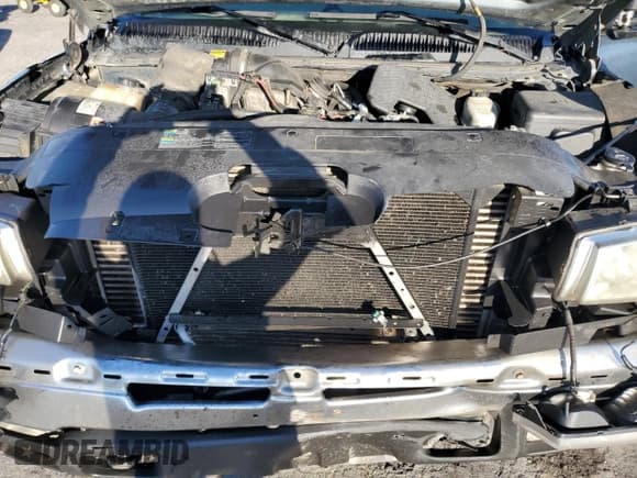 ✅ 2006 Chevrolet Silverado 2500HD LT2 • VIN: 1GCHK23D46F220352 • Lot: 48016075. Wystawiony na Copart z przebiegiem 190 419 mil. Bezpłatny archiwum sprzedaży aukcyjnych z USA i szczegółowy raport historii pojazdu na DreamBid. Zdjęcie 12.